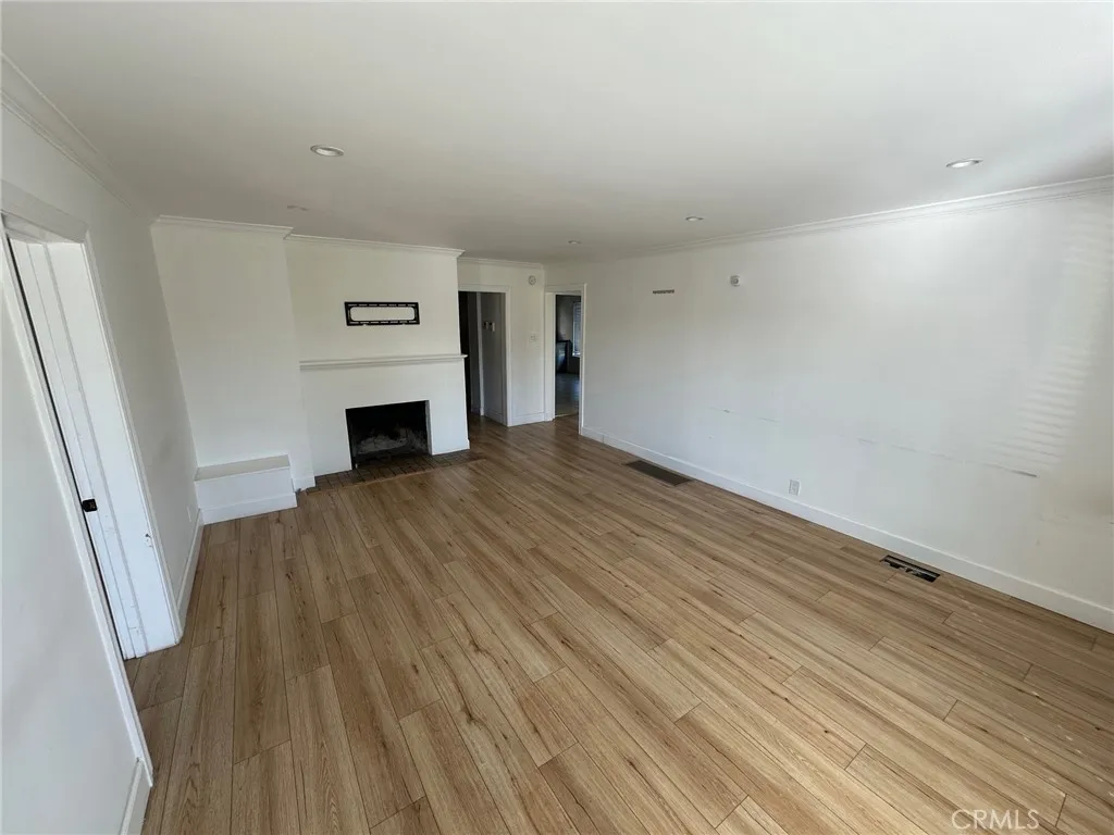 3907 Fredonia Drive, Los Angeles, California 90068 home-pic-12
