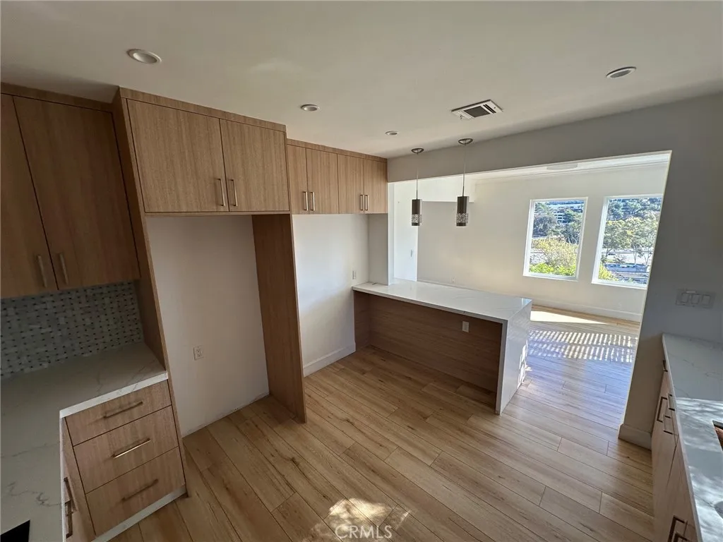3907 Fredonia Drive, Los Angeles, California 90068 home-pic-26