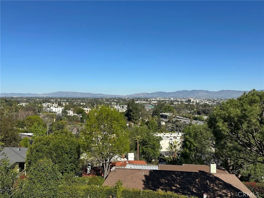 3907 Fredonia Drive, Los Angeles, California 90068 home-pic-29
