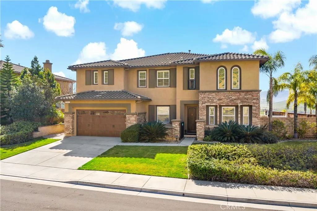 16423 Village Meadow Drive, Riverside, California 92503, 5 Bedrooms Bedrooms, ,5 BathroomsBathrooms,Residential,For Sale,Village Meadow,SW25094957