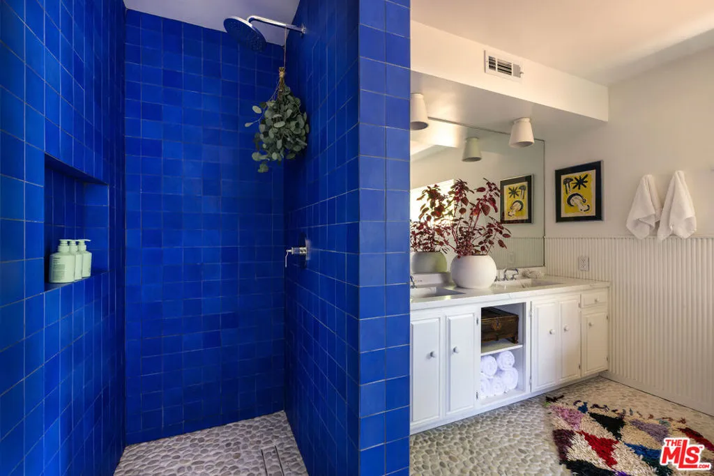 8427 Oswego Street, Sunland, California 91040 home-pic-28