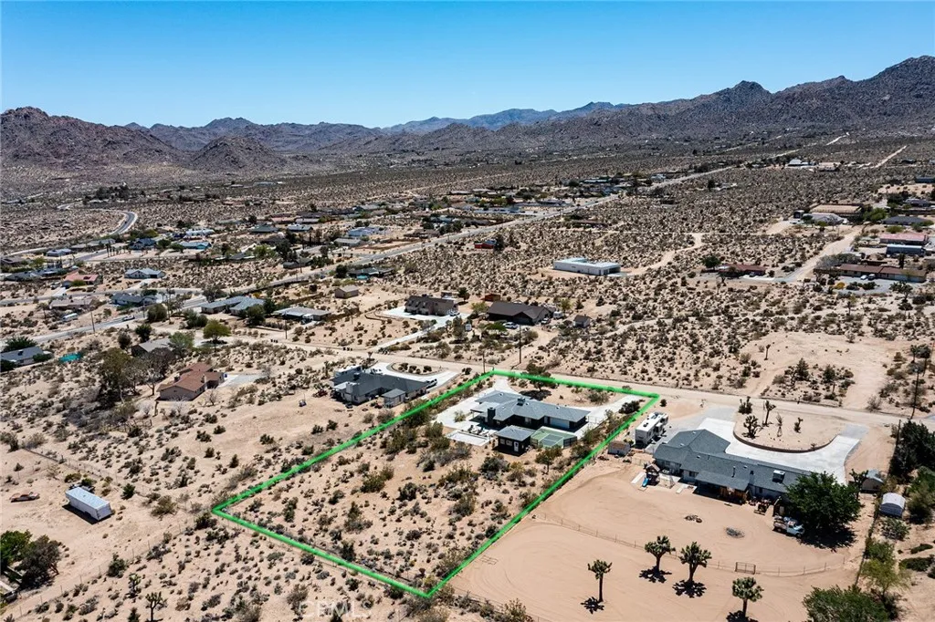 61584 Pueblo Trail, Joshua Tree, California 92252 home-pic-40