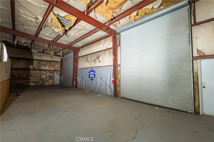 Single Bay Door