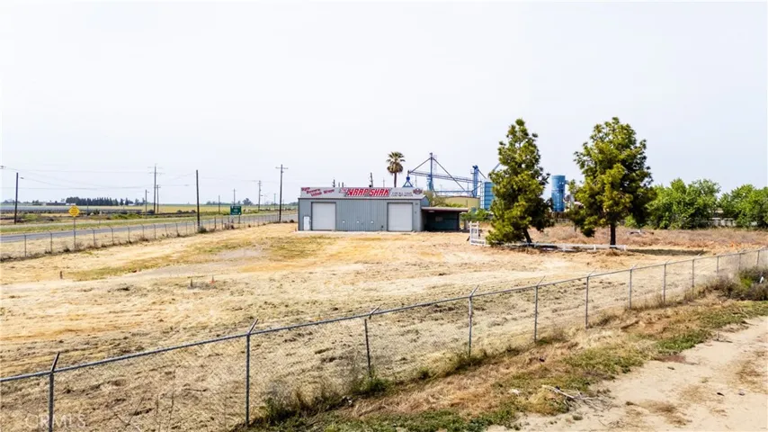 Large lot for storage