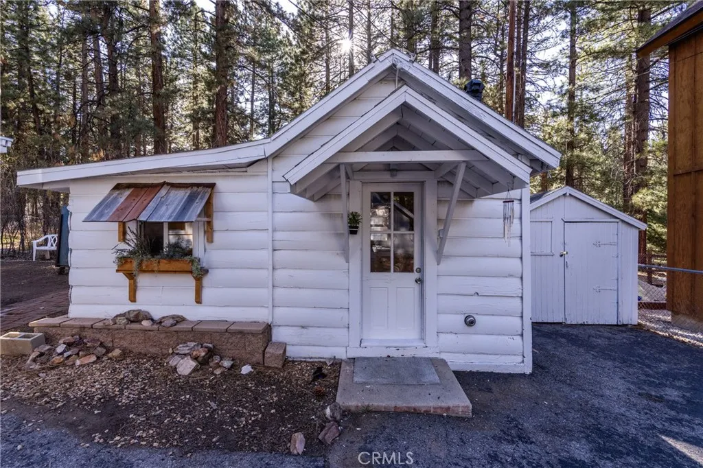 758 Elm Street, Big Bear Lake, California 92315 home-pic-22