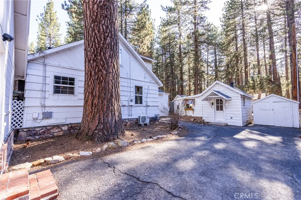 758 Elm Street, Big Bear Lake, California 92315 home-pic-32