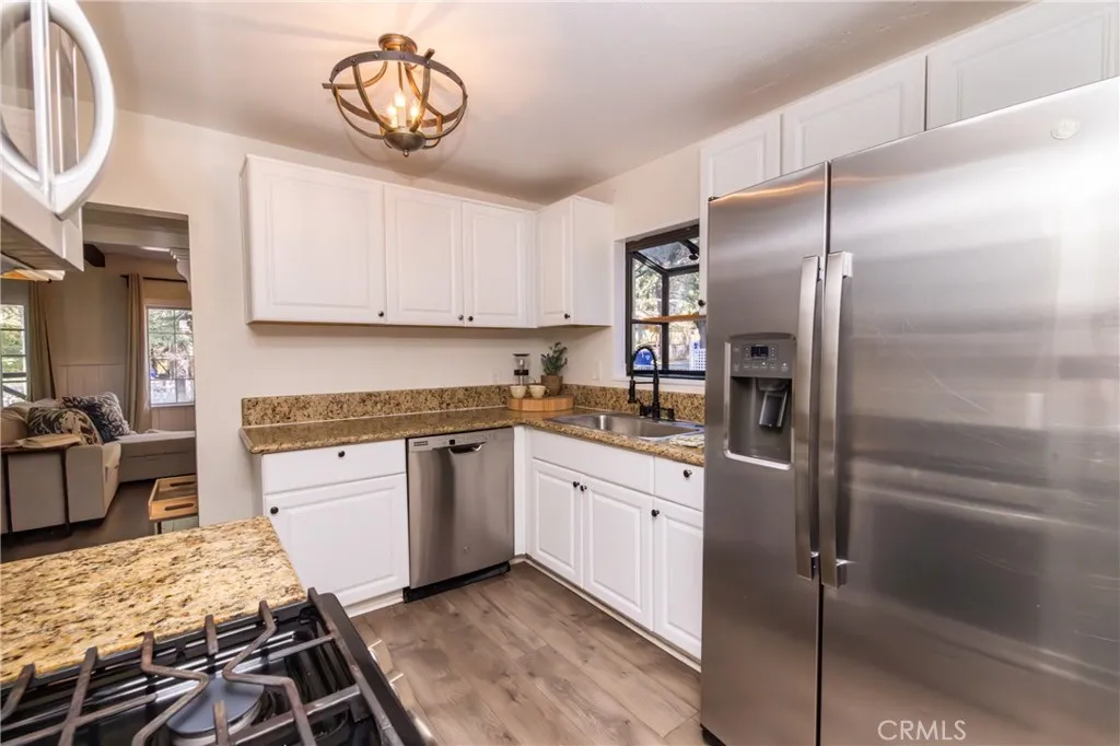 758 Elm Street, Big Bear Lake, California 92315 home-pic-10