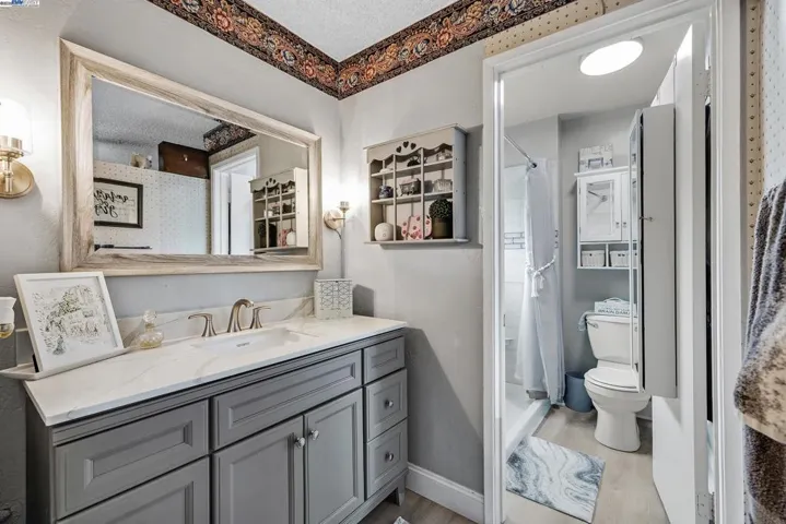 5042 Yellowstone Park Dr, Fremont, California 94538