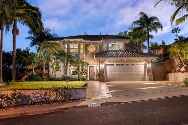 1951 Avenida Joaquin, Encinitas, California 92024