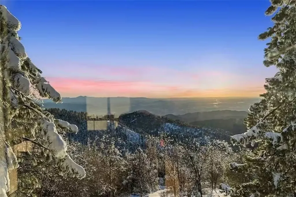 2012 Poplar Drive, Running Springs, California 92382 home-pic-51