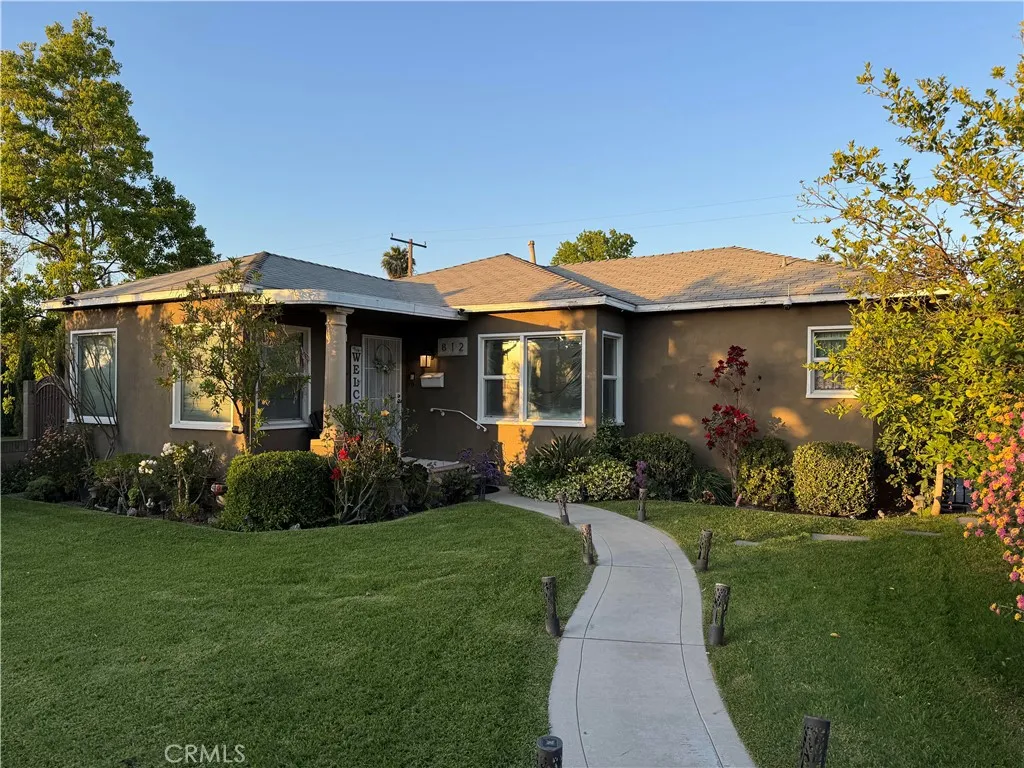 812 N Dickel Street, Anaheim, California 92805 home-pic-2