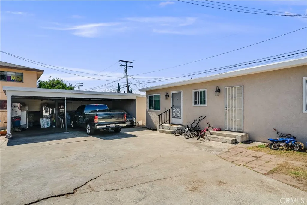 537 Bradshawe Avenue, Los Angeles, California 90022 home-pic-3