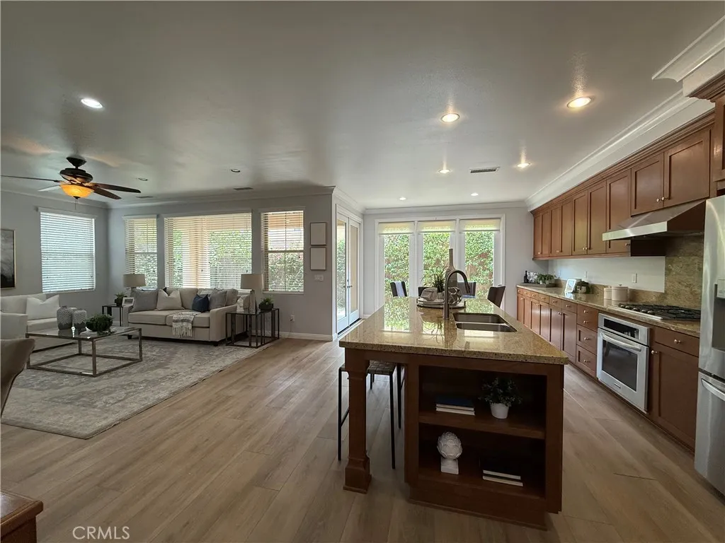 24 Flowerstalk, Irvine, California 92618 home-pic-4