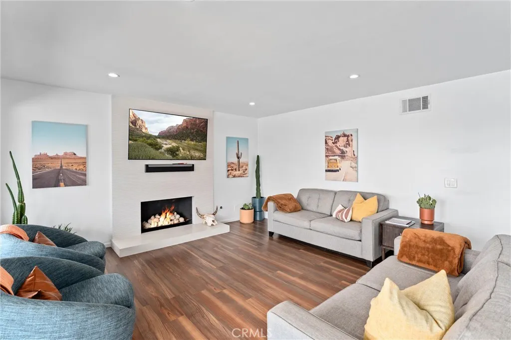 19165 Beckwith, Irvine, California 92603 home-pic-25