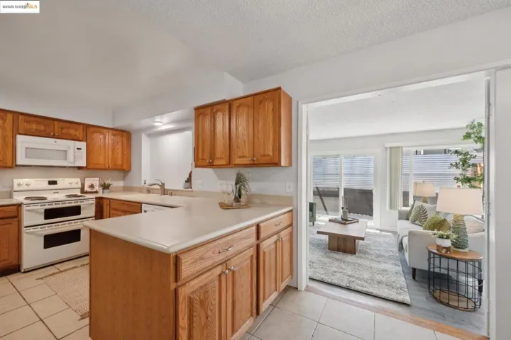 218 Brenda Ct, Pinole, California 94564-1924