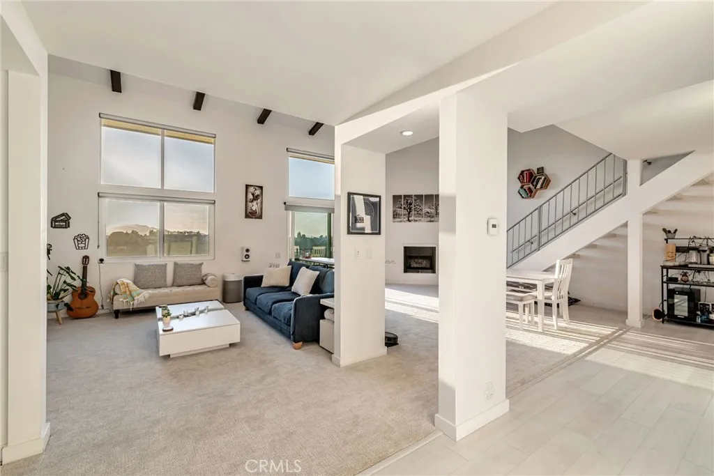 2385 Roscomare Road F10, Bel Air, California 90077, 2 Bedrooms Bedrooms, ,2 BathroomsBathrooms,Residential,For Sale,Roscomare,SR25095429