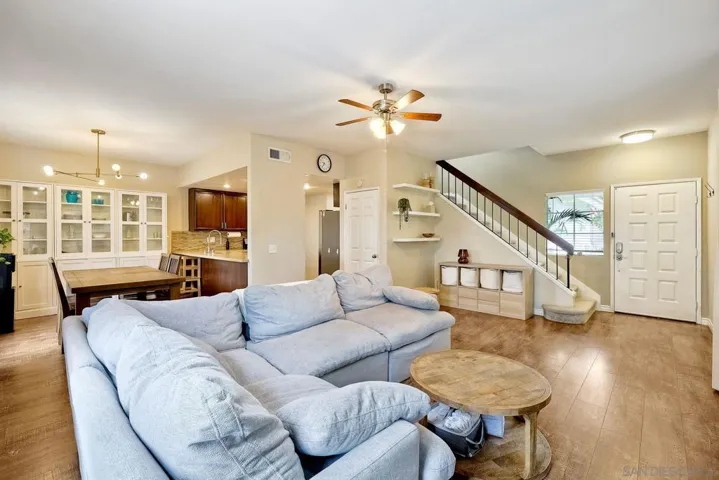 2504 Manzana Way, San Diego, California 92139
