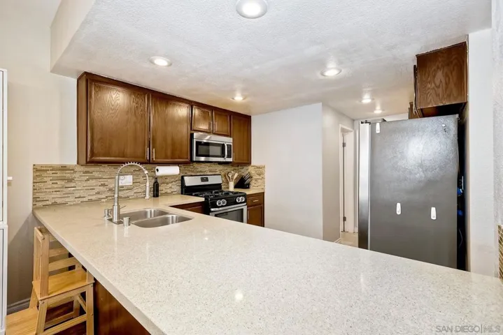 2504 Manzana Way, San Diego, California 92139