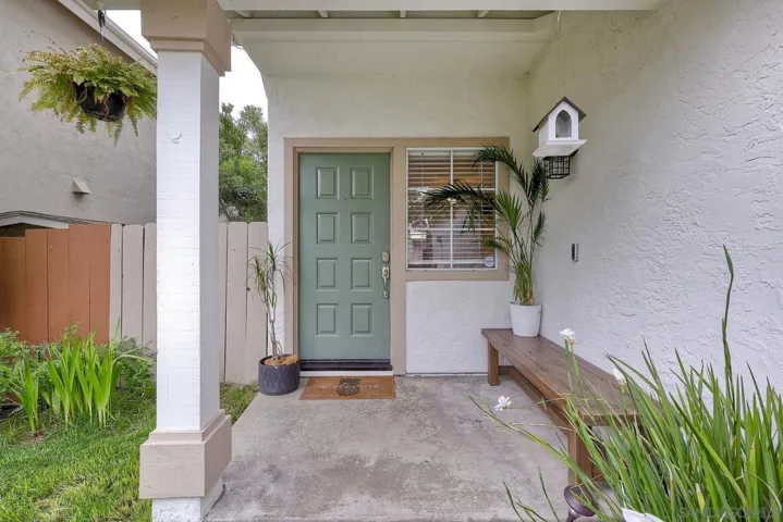 2504 Manzana Way, San Diego, California 92139