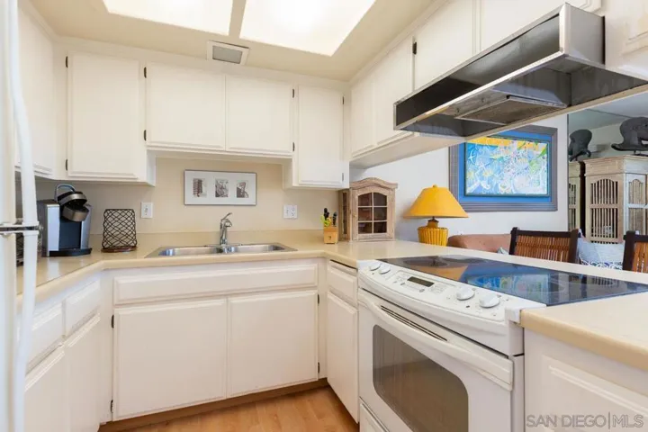 1638 Pomona, Coronado, California 92118