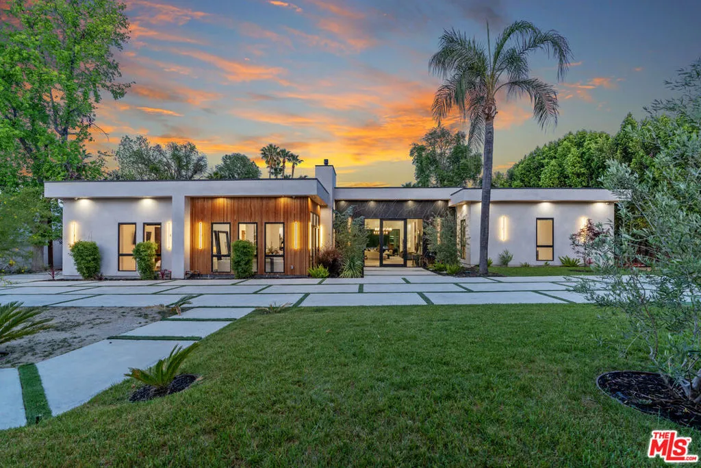 5354 Vanalden Avenue, Tarzana, California 91356, 6 Bedrooms Bedrooms, ,8 BathroomsBathrooms,Residential,For Sale,Vanalden,25532241