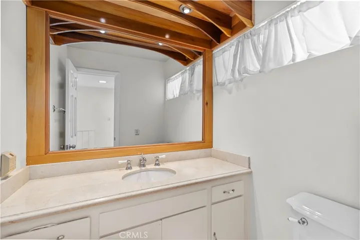 Bathroom #1 - Powder