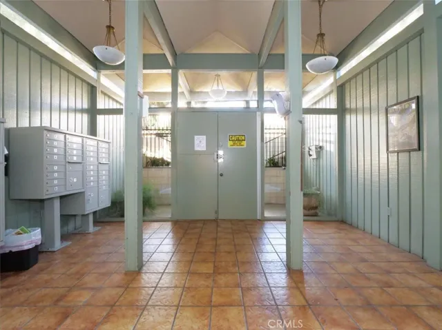 Building Entry and mailbox area