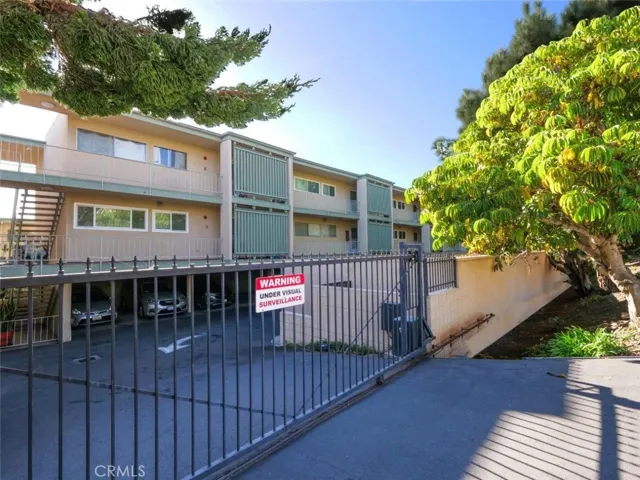 South Pointe secured complex from the exterior!
