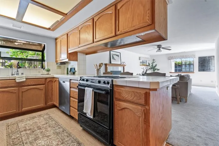 1759 Royal Way, San Luis Obispo, California 93405