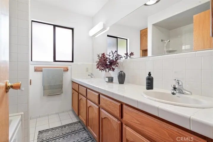 1759 Royal Way, San Luis Obispo, California 93405
