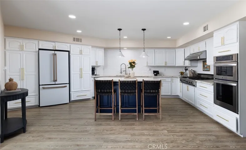 1024 Se Skyline Dr., North Tustin, California 92705