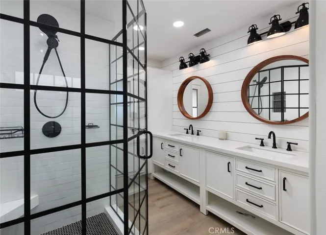 1024 Se Skyline Dr., North Tustin, California 92705
