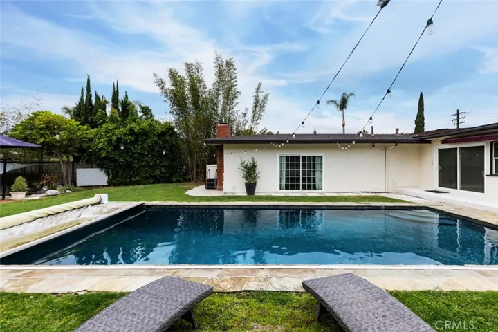 1024 Se Skyline Dr., North Tustin, California 92705