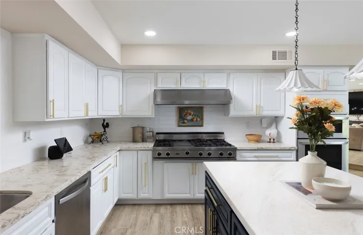 1024 Se Skyline Dr., North Tustin, California 92705
