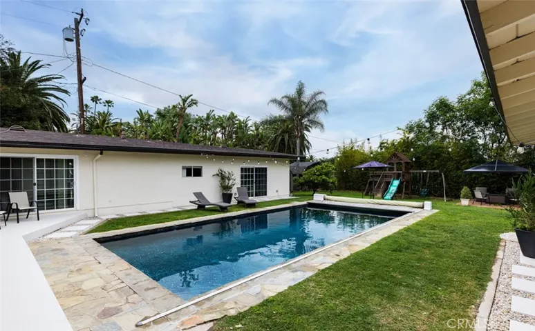 1024 Se Skyline Dr., North Tustin, California 92705