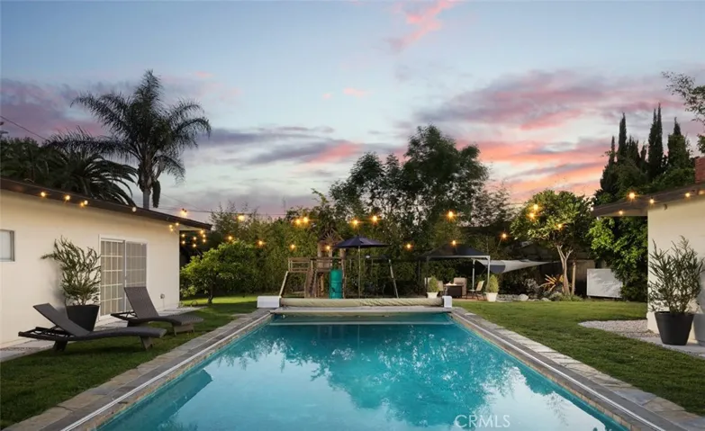 1024 Se Skyline Dr., North Tustin, California 92705