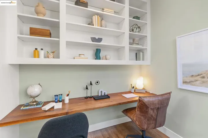 586 66th St, Oakland, California 94609