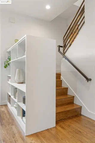 586 66th St, Oakland, California 94609