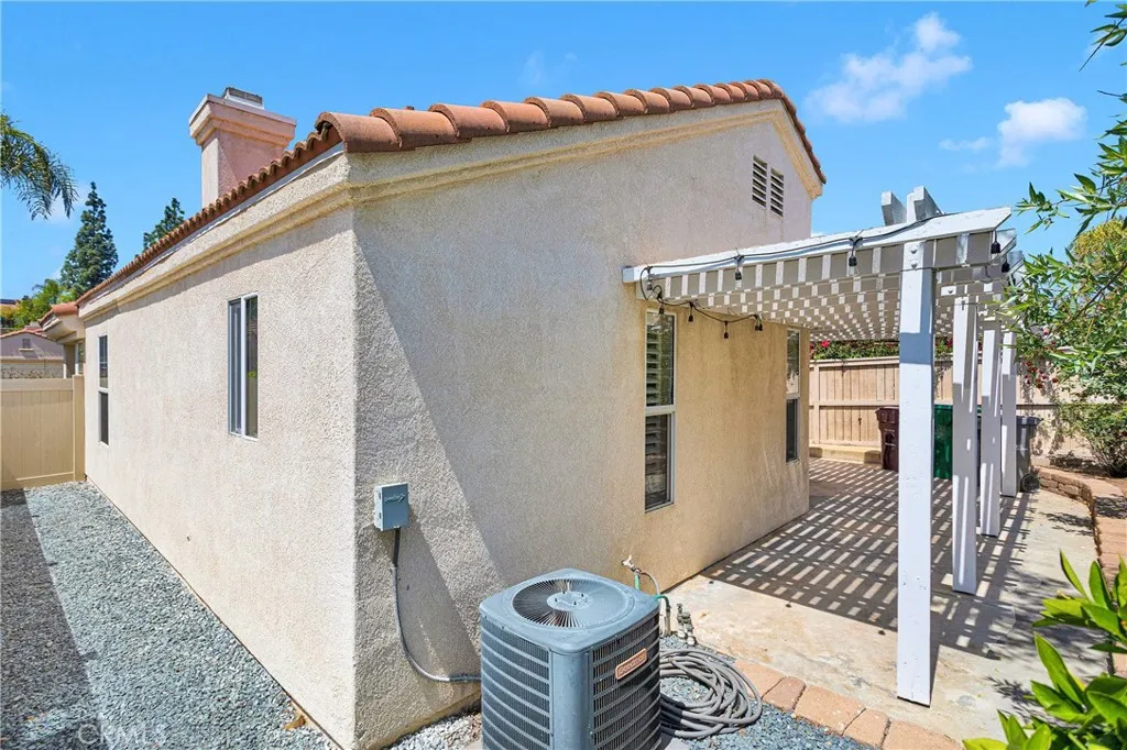 40684 Corte Albara, Murrieta, California 92562 home-pic-26