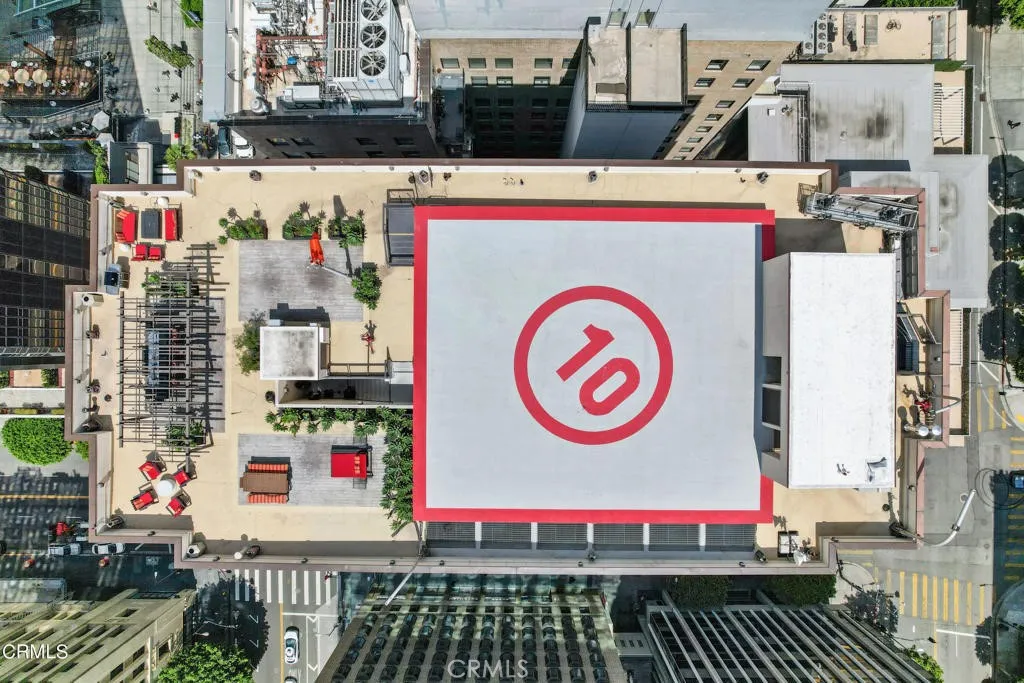 655 S Hope Street 1102, Los Angeles, California 90017 home-pic-2