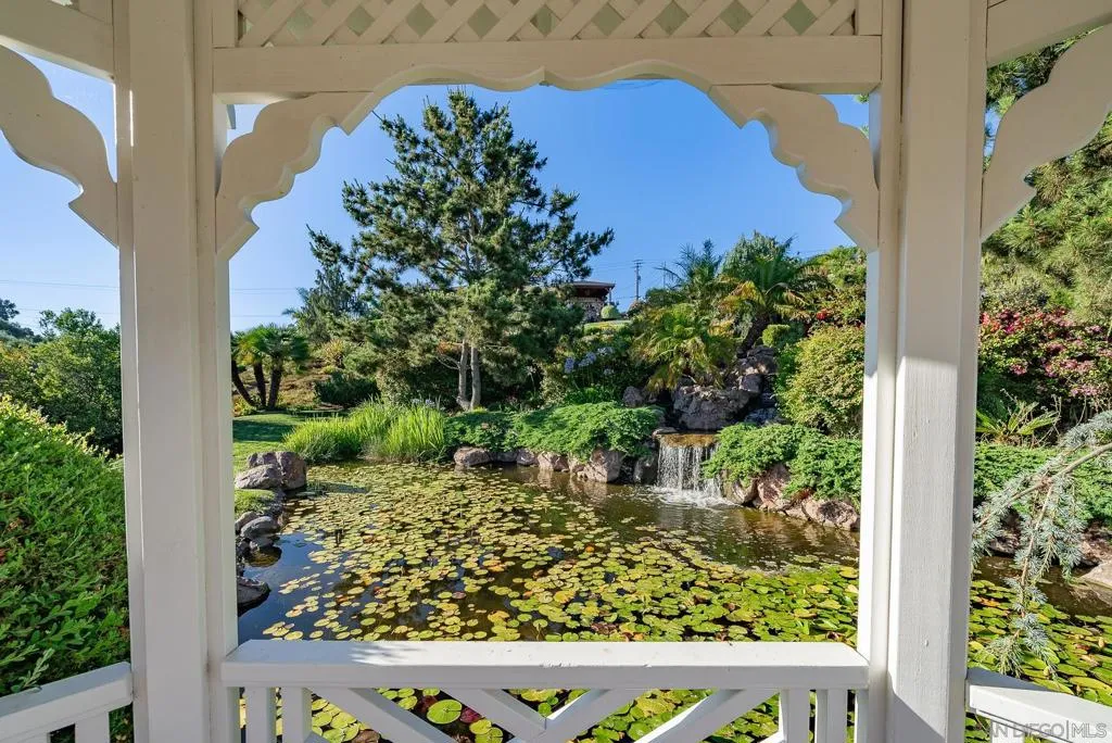 4241 Via El Dorado, Fallbrook, California 92028 home-pic-9