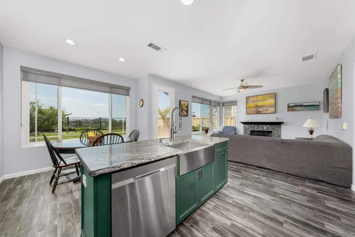 6255 Seacrest View Rd, San Diego, California 92121