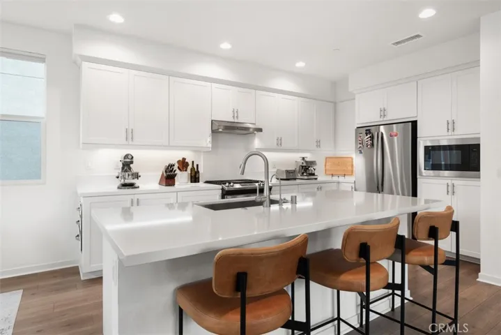 146 Fable, Irvine, California 92618