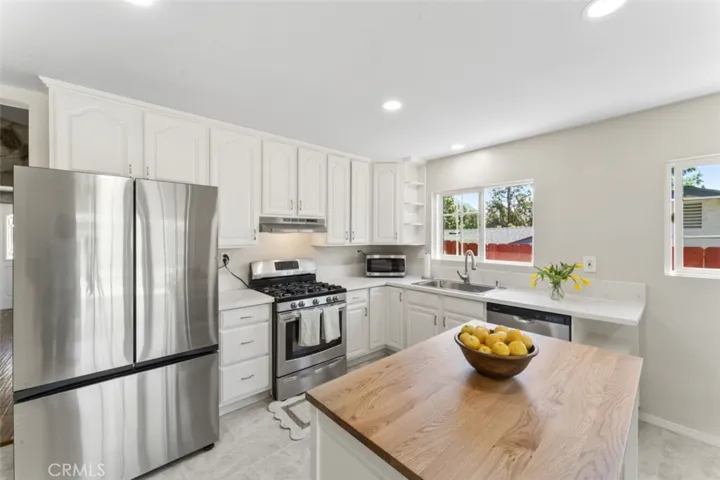 14063 Tucker Avenue, Sylmar, California 91342