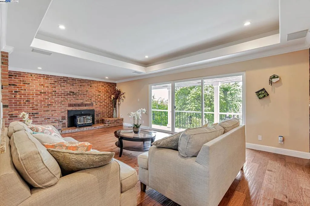 1939 Carzino Ct, Concord, California 94521 home-pic-8