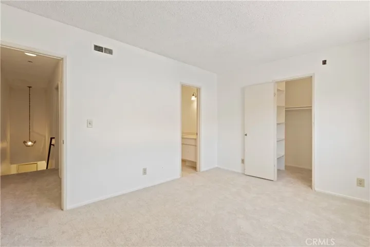 9502 Via Salerno, Burbank, California 91504