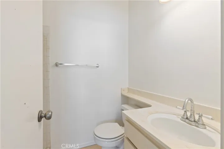 9502 Via Salerno, Burbank, California 91504