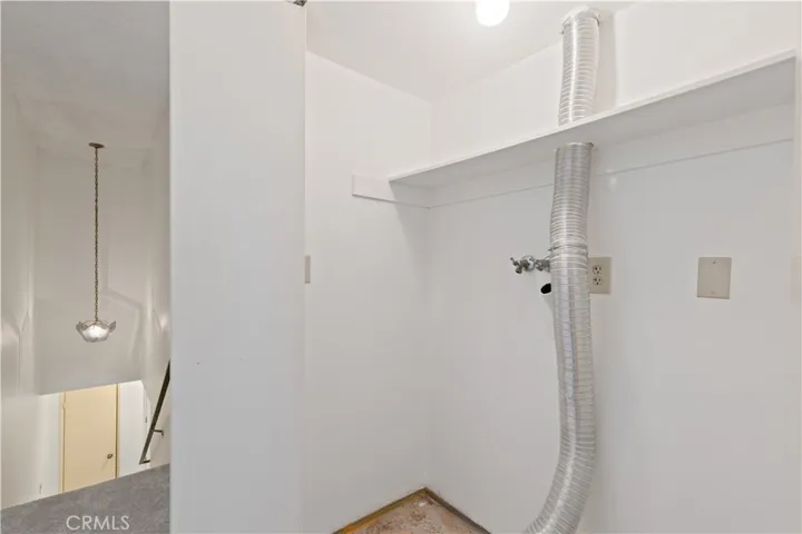 9502 Via Salerno, Burbank, California 91504
