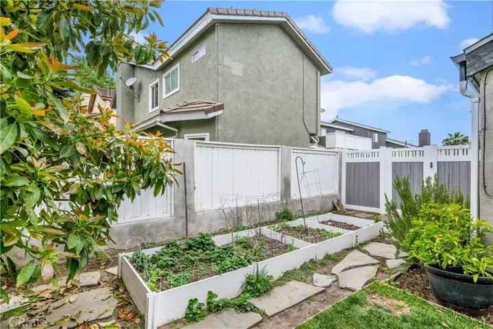 2222 Curtis Avenue, Redondo Beach, California 90278