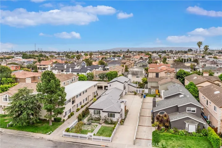 2222 Curtis Avenue, Redondo Beach, California 90278
